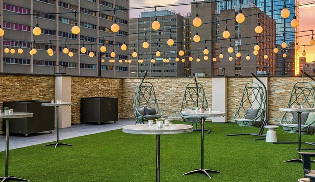 Sheraton Philadelphia University City Hotel