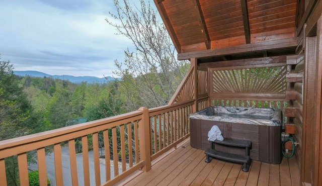 Siesta Ridge - Sip Champagne by the Fire, Soak in the Hot Tub & Play Foosball