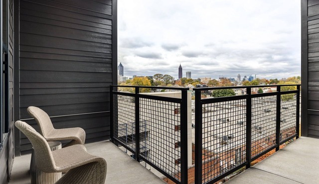 Skyline Suite by Atlanta Luxury Rentals