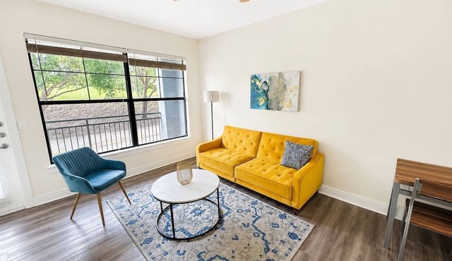 Sleepover | Comfortable 1BD/1BA + Pool - LIT