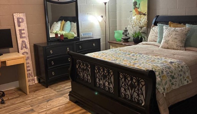 Sleeps 5 90 Night 1 night or longer available Basement apartment with own private entrance