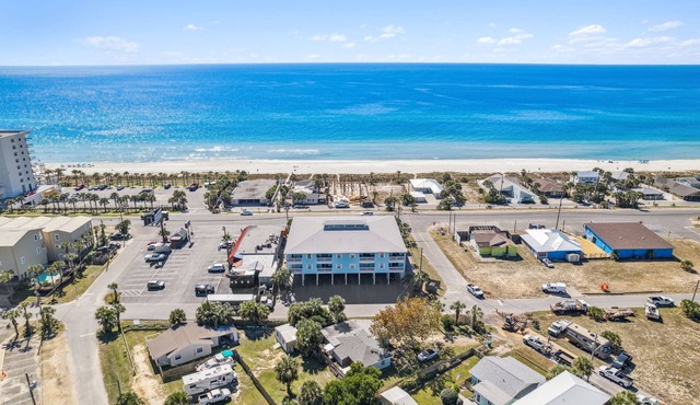 Somerset #205 | Great Location with Easy Walk to Beach!