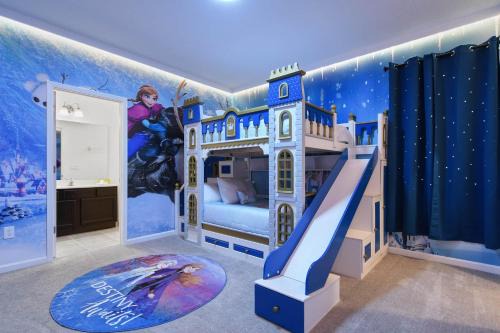 Spacious 12BR Disney Themed Home Pool/SPA/BBQ/Game
