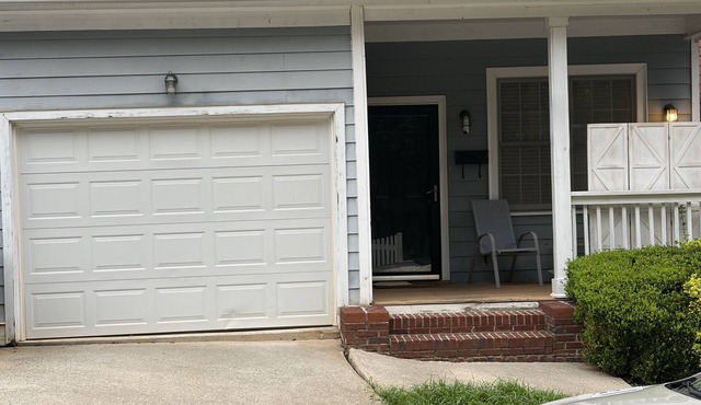 Spacious 3BR Atlanta Home 3 Parking Spaces Minutes to Mercedes-Benz Stadium