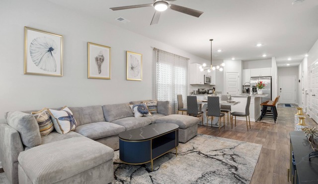 Spacious 4-bedroom/3 Full bath home in perfect Ocean Isle Beach location