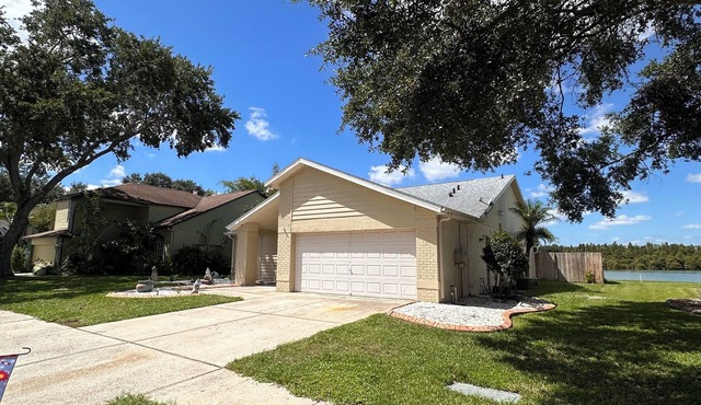 Spacious 4-bedroom 2 bathroom home away from home on lake.
