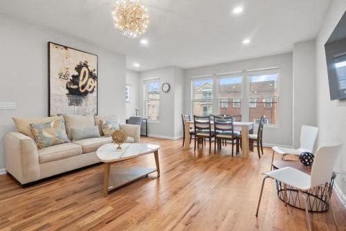 Spacious 4BED 3BA Apt with Garage Near NYC and MetLife Stadium close to PATH ready for FIFA