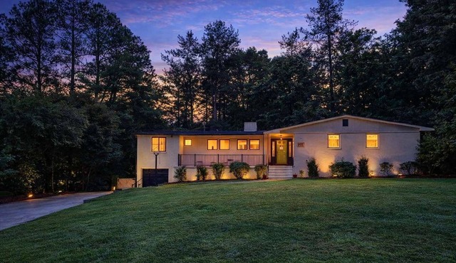 Spacious 4BR Near Pinehurst | Fire Pit + Games