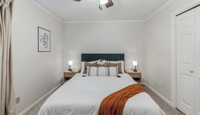 Spacious 5-bedroom house in fantastic Augusta with WiFi and AC Minutes to Golf!