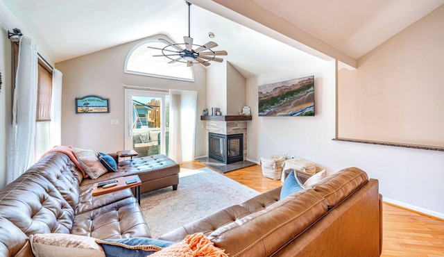 Spacious 5-Bedroom with Private Deck, Fireplace & Convenient Parking