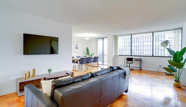 Spacious Apt W Great Spaces & Facilities