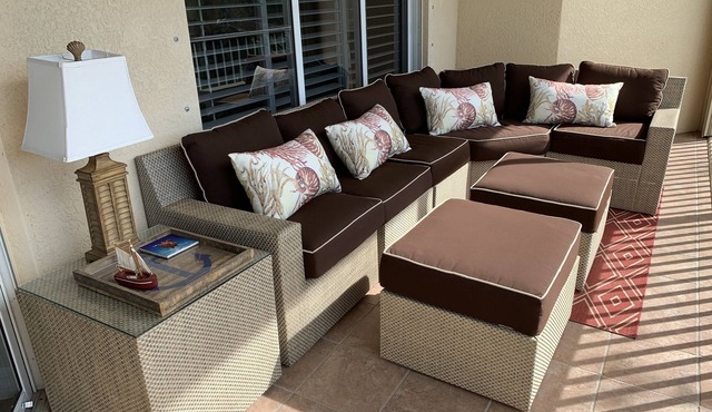 Spend the winter in sunny SW Florida in a 3 bedroom 2 bath home