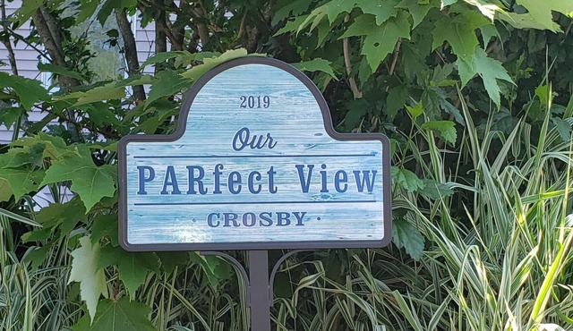 Spring Into Linville Land Harbor's PARfect View Overlooking the 18th Hole!
