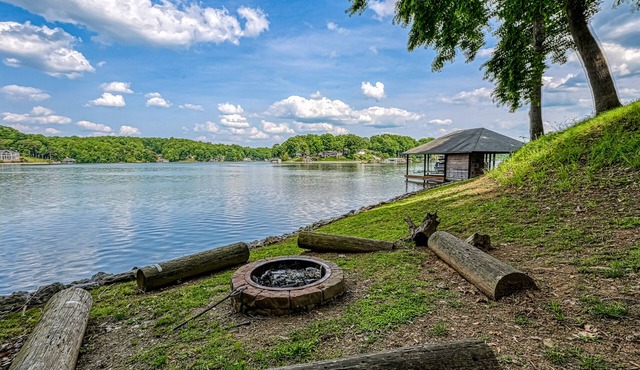 Still Waters - Lakefront luxury home with views, dock, home theater & game room