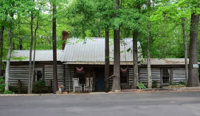 StillMeadows Cabin One