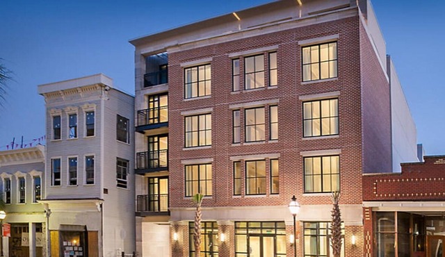 Studio Deluxe Condo at King 583 - Downtown Charleston