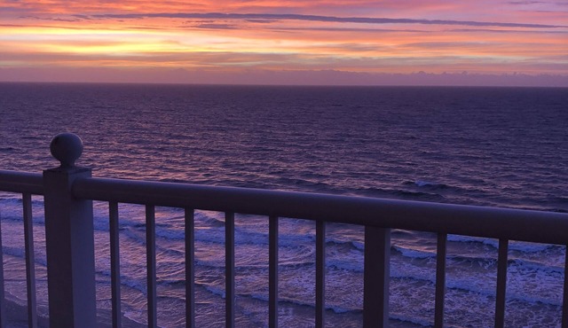 Stunning 2BR Oceanfront Condo - SeaWatch Resort, Myrtle Beach - Unrivaled Views!