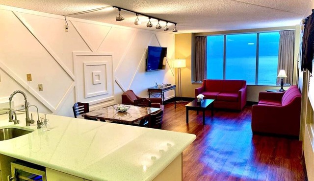 Stylish 1-BR Ocean Front w/★ INCREDIBLE Views! ☼