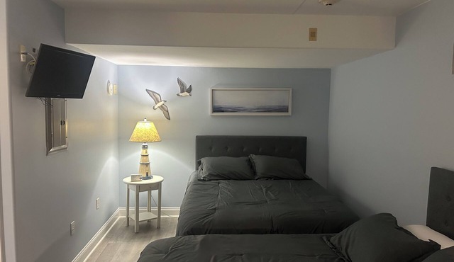 Sunbeach Condo 900 Wesley Avenue Unit 109