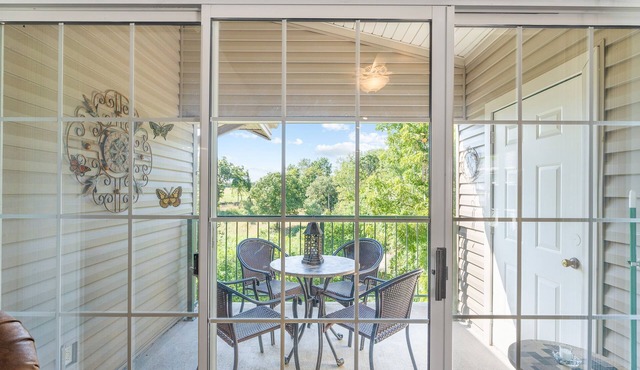 Sunset Penthouse 2 Bedroom Condo by RedAwning