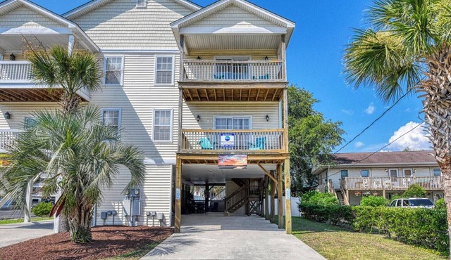 Sunsets Galore at Devine Sunset! 5 Bed, 4.5 Bath Home with Pool & Hot Tub
