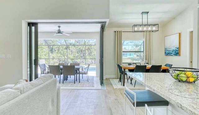 SunShine Villa in adorable North Port with pool/spa