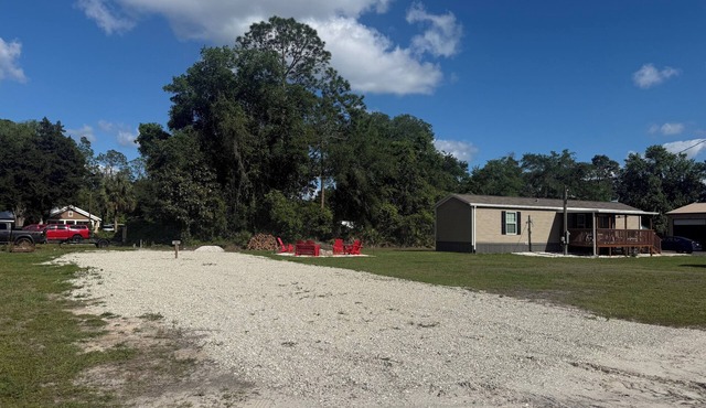 Terrific camping site inSatsuma perfectfor your outdoor adventure.Near the river