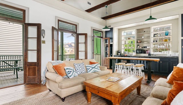 The Blue Chip | Large Veranda | Al Fresco Dining