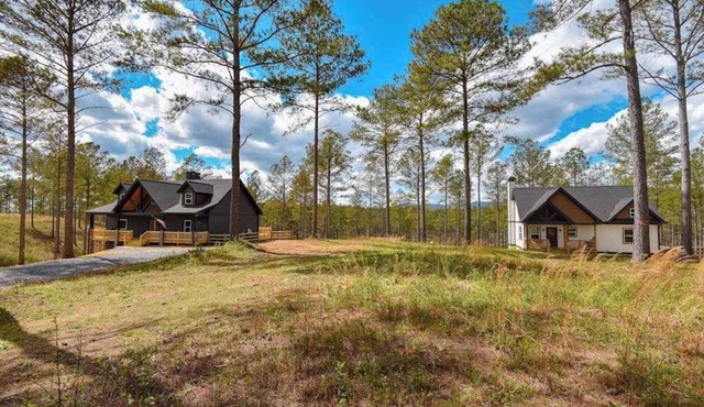 The Cabins at Mountain Peak Retreat with Game Rooms
