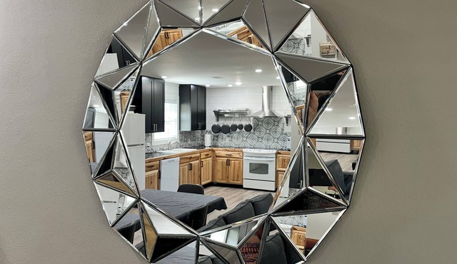 The Diamond Flat is your ideal home base - centrally located and spacious!