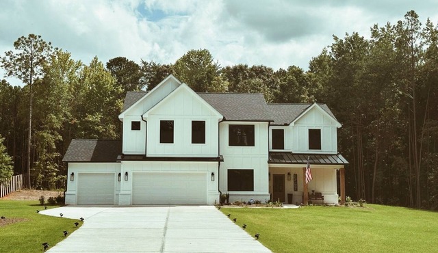 The Fortune House Spacious 5-bedroom house in enchanting Lawrenceville