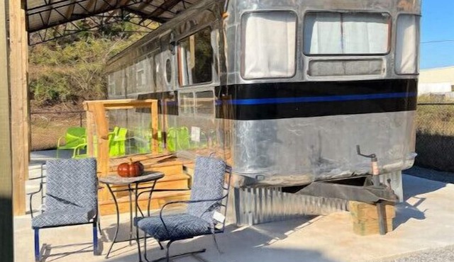 The Spartan Village - A Retro Trailer Coach Resort 1954 Royal Mansion #5