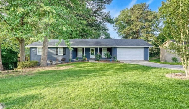 The Stonecrest Escape | Spacious 4 Bedroom