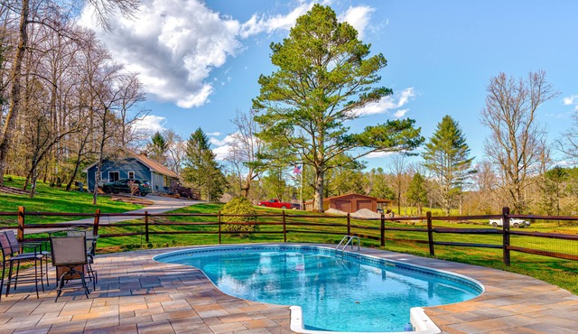 Three wonderful cabins on the river with pool, hot tub, fishings, & waterfall
