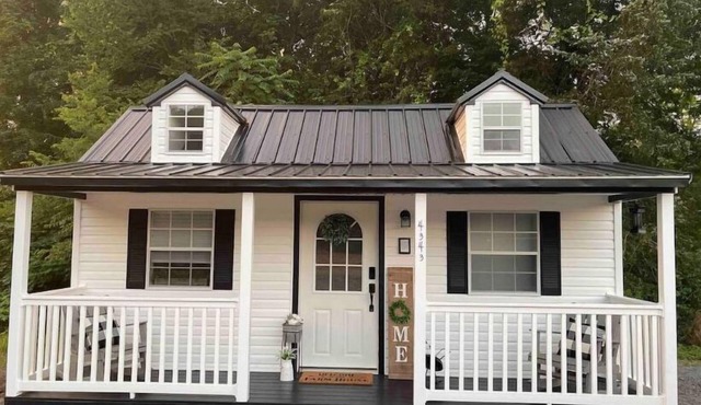 Tiny Farmhouse