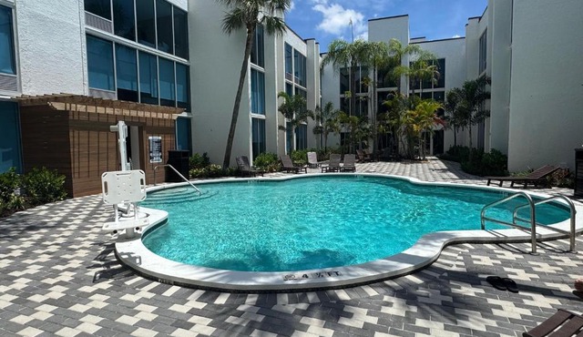 Tropical Palms Hotel