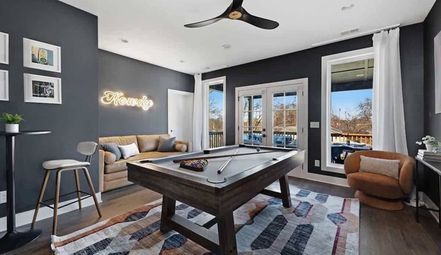 Ultimate Nash Stay: Glam, Games&Pool Table! 8 Beds