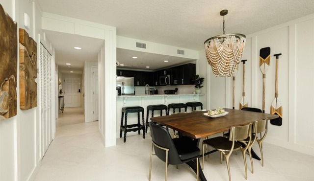 Unit 103 Aruba - 3 Bedroom Ocean Front