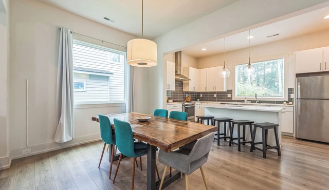 Upscale Charlotte 3BR Getaway
