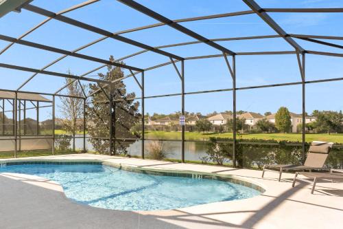 Upstay - Resort Home w Cinema Pool & Lake View