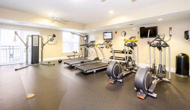 Viagem|Peaceful 2BR w/ Gym+Parking+Pool