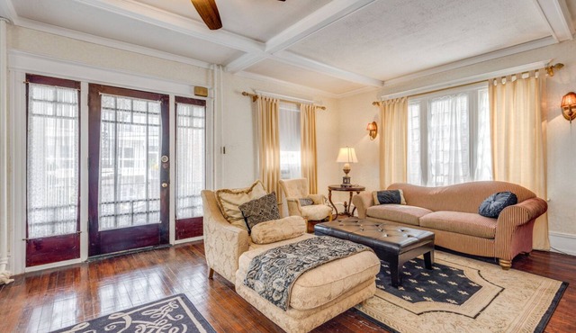Victorian Home - Golfers Welcome