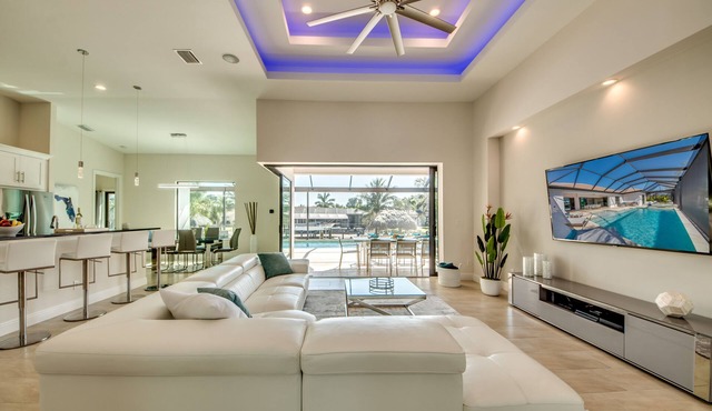 Villa Aesthetic, extravagant villa in yacht club area, south facing