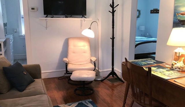 Vintage Cottage in Ocean City, NJ (Please read the description before inquiring)