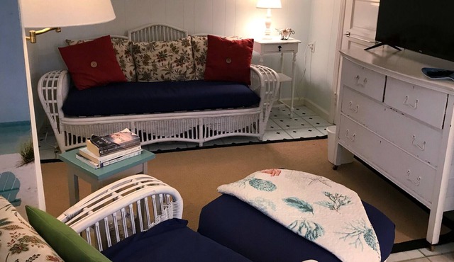 Vintage Cottage in Ocean City, NJ (Please read the description before inquiring)