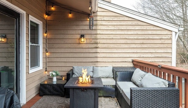Vols base camp! 3-bedroom townhome in central Knoxville