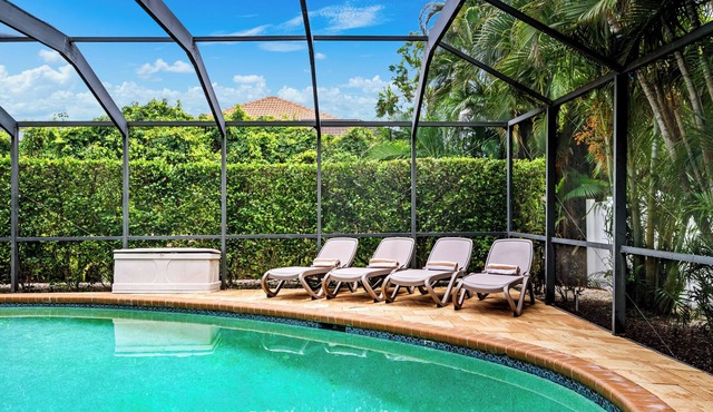 Walk to the Beach & Dining! Relax in Your Private Heated Pool in Paradise!