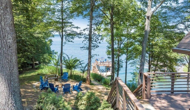 Water Front Smith Mountain Lake! Diving board, Water slide and More!