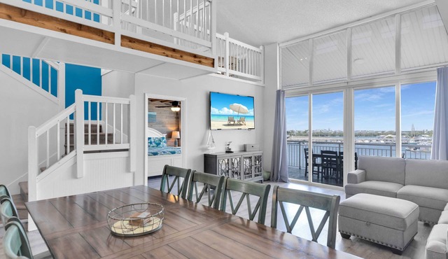 Waterfront Dock Pool Pet Friendly Near Duval St