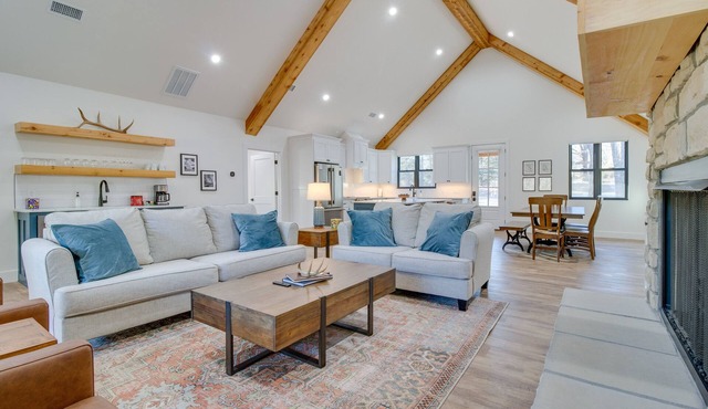 Waterfront Flippin Retreat w/White River Access!